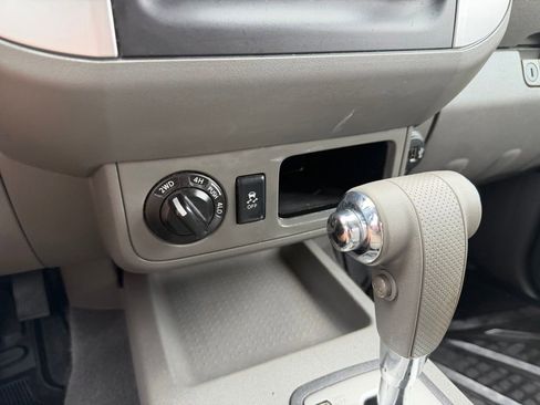 Used 2019 Nissan Frontier SV AWD/4WD image 20