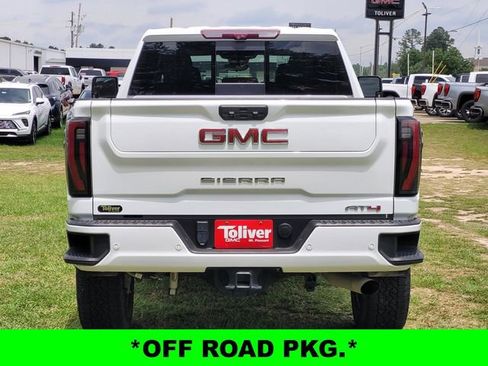 Used 2024 GMC Sierra 2500 AT4 w/ Technology Package AWD/4WD image 6