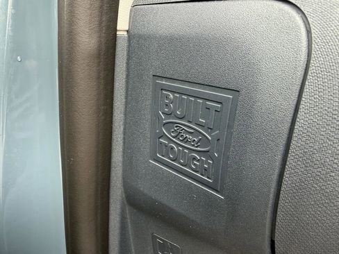 Used 2022 Ford Maverick Lariat w/ Lariat Luxury Package image 16