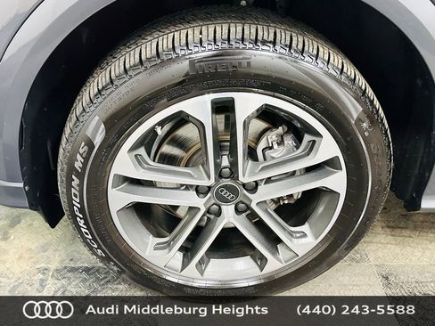 Certified 2025 Audi Q5 Premium AWD/4WD image 31