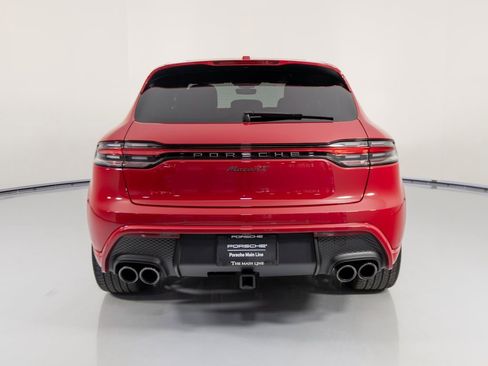 Certified 2025 Porsche Macan Turbo image 8