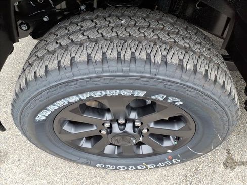 New 2026 RAM 2500 Big Horn AWD/4WD image 10