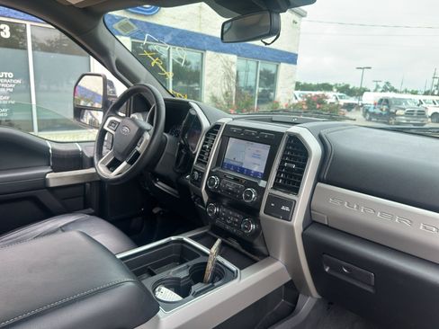 Used 2020 Ford F250 Lariat w/ Lariat Ultimate Package AWD/4WD image 12
