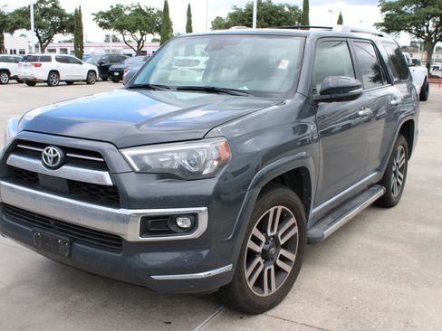 Used 2024 Toyota 4Runner Limited AWD/4WD image 3