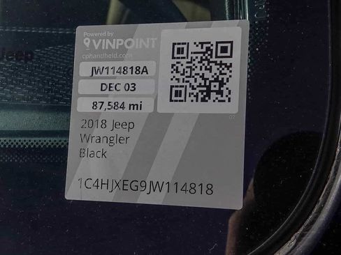 Certified 2018 Jeep Wrangler Unlimited Sahara w/ Dual Top Group image 28