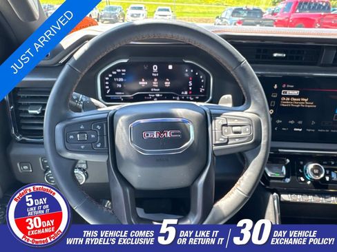 Used 2023 GMC Sierra 1500 AT4 w/ Technology Package AWD/4WD image 14
