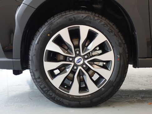 Used 2025 Subaru Outback Touring w/ Tech Package 2 image 30