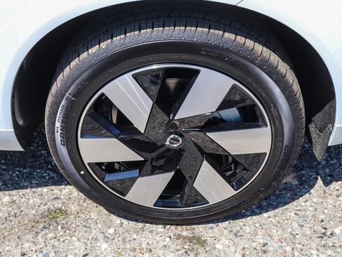 New 2025 Volvo XC60 T8 Plus w/ Protection Package Premier image 11