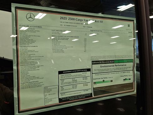 Used 2025 Mercedes-Benz Sprinter 2500 image 20
