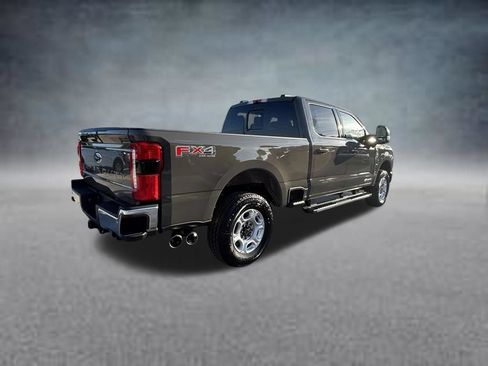 New 2026 Ford F250 XLT w/ XLT Premium Package AWD/4WD image 4