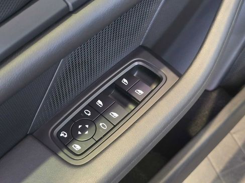 Used 2023 Porsche Taycan 4S w/ Technology Package AWD/4WD image 26