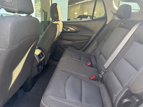 Used 2023 GMC Terrain SLE w/ Driver Convenience Package AWD/4WD image 13