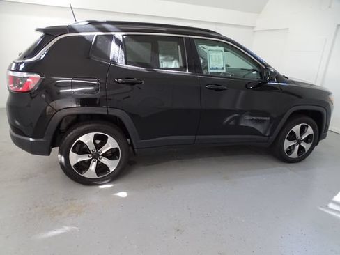 Used 2018 Jeep Compass Latitude w/ Popular Equipment Group AWD/4WD image 25