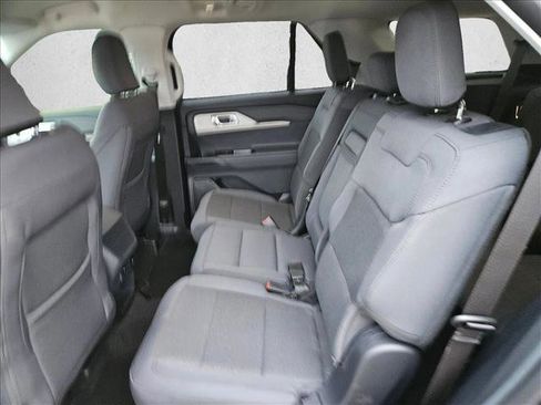 New 2026 Ford Explorer Active RWD image 12