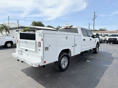 Used 2017 Ford F250 XL w/ Power Equipment Group AWD/4WD image 6