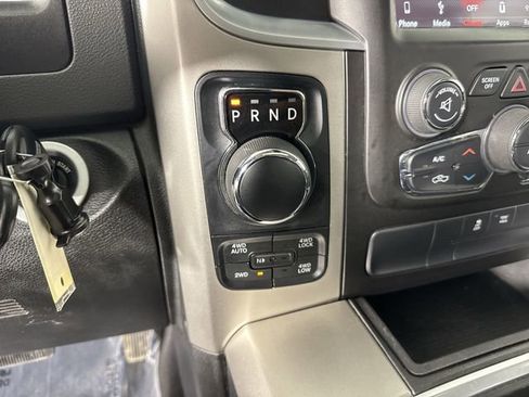 Used 2019 RAM 1500 Big Horn AWD/4WD image 18