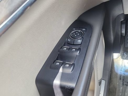 Used 2018 Lincoln MKX Reserve w/ Driver Assistance Package AWD/4WD image 19