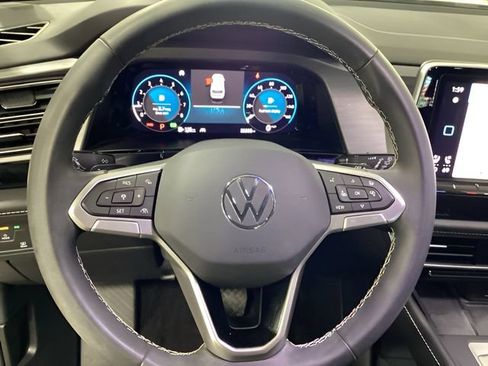 Certified 2024 Volkswagen Atlas Cross Sport SE w/ Adventure Package AWD/4WD image 19