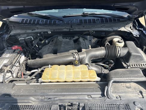 Used 2019 Ford Expedition Limited w/ Equipment Group 302A RWD image 35
