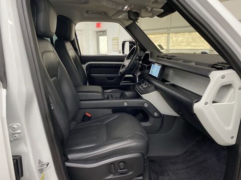 Used 2020 Land Rover Defender 110 HSE image 19