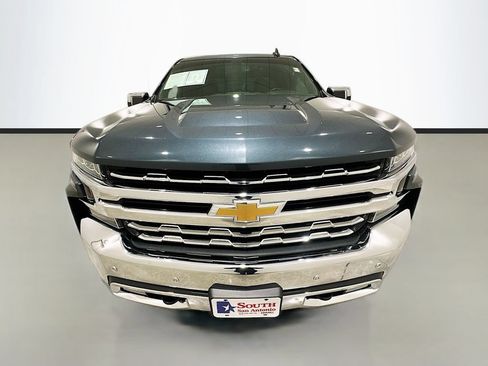 Used 2019 Chevrolet Silverado 1500 LTZ w/ LTZ Texas Edition RWD image 2