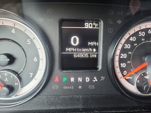 Used 2019 RAM 1500 Express image 10