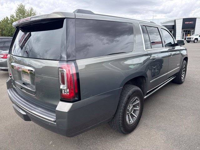 Used 2018 GMC Yukon XL Denali w/ Open Road Package AWD/4WD image 4