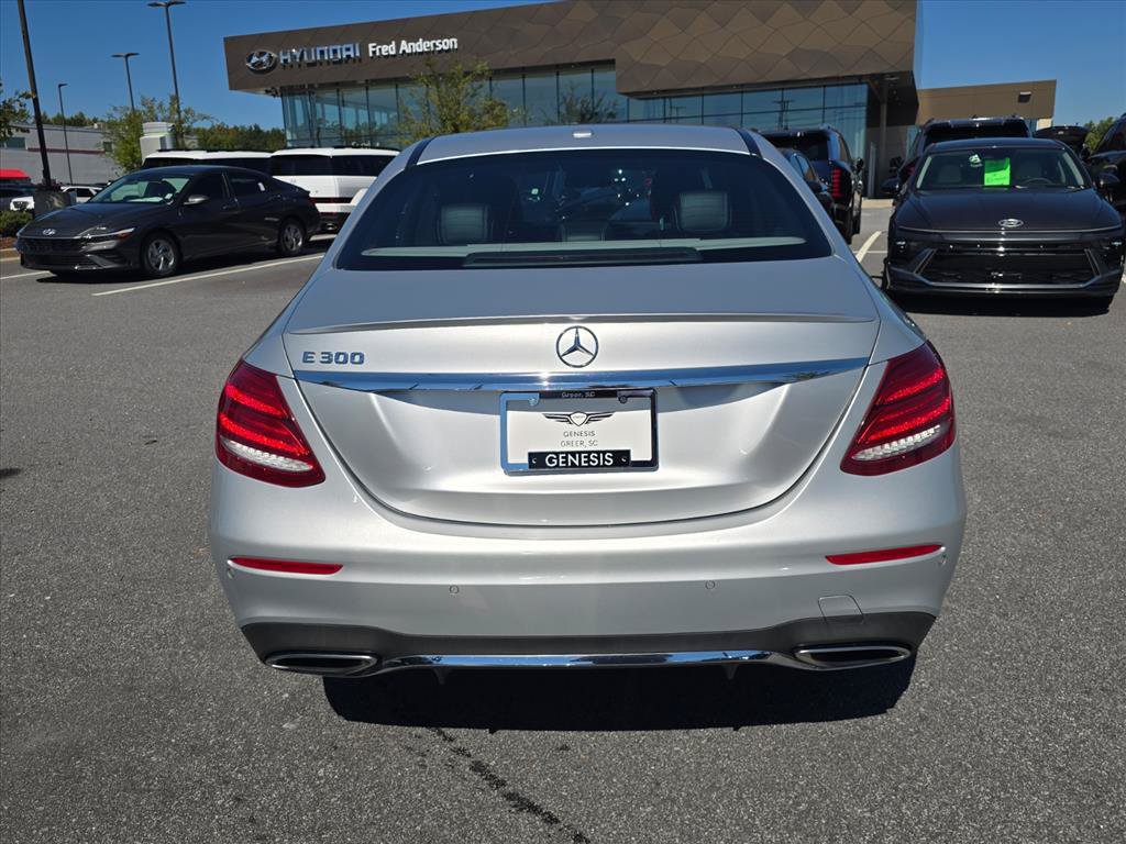 Used 2017 Mercedes-Benz E 300 image 4
