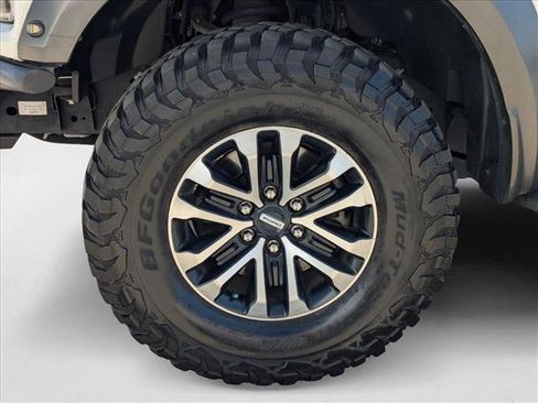 Used 2020 Ford F150 Raptor image 23