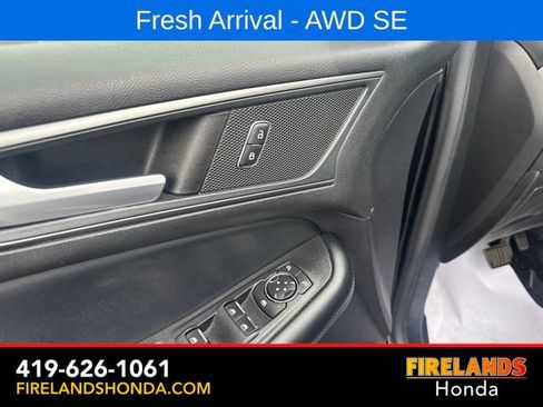 Used 2022 Ford Edge SE w/ Black Appearance Package AWD/4WD image 12