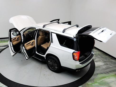 Used 2021 Chevrolet Tahoe Premier image 41