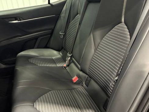 Used 2024 Toyota Camry SE w/ Cold Weather Package FWD image 31