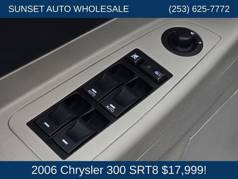 Used 2006 Chrysler 300 SRT8 w/ SRT Option Group II RWD image 26