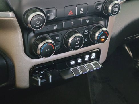 Used 2021 RAM 2500 Laramie AWD/4WD image 22