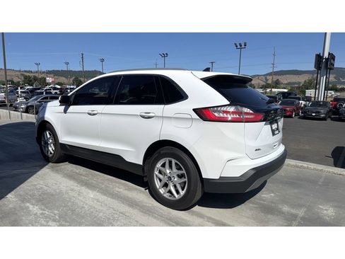 Used 2021 Ford Edge SEL image 5