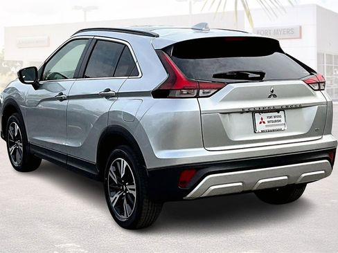 New 2025 Mitsubishi Eclipse Cross SE image 3