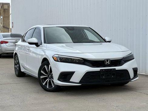 Used 2023 Honda Civic EX-L image 2