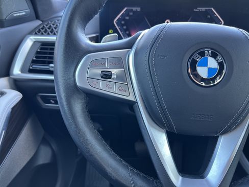 Certified 2024 BMW X7 xDrive40i w/ Premium Package AWD/4WD image 19