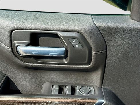 Used 2020 Chevrolet Silverado 1500 LT Trail Boss image 17