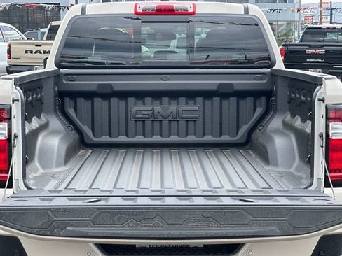 New 2026 GMC Canyon AT4 AWD/4WD image 14