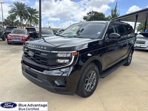 Certified 2025 Ford Expedition Max Active RWD image 5