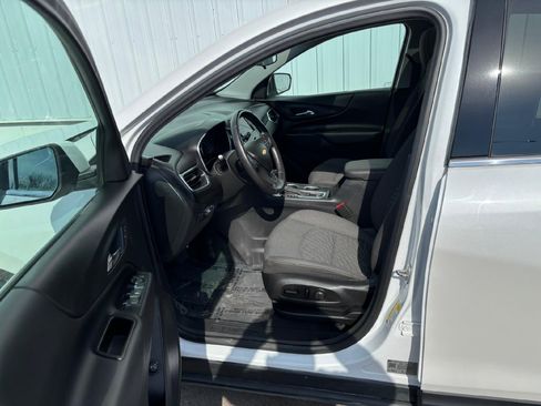 Used 2020 Chevrolet Equinox LT image 10