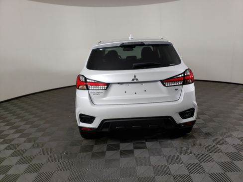 New 2025 Mitsubishi Outlander Sport SE image 4