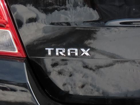 Used 2018 Chevrolet Trax LT image 7