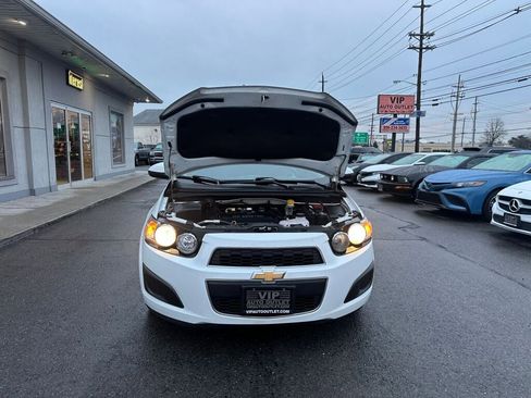 Used 2016 Chevrolet Sonic LT image 28