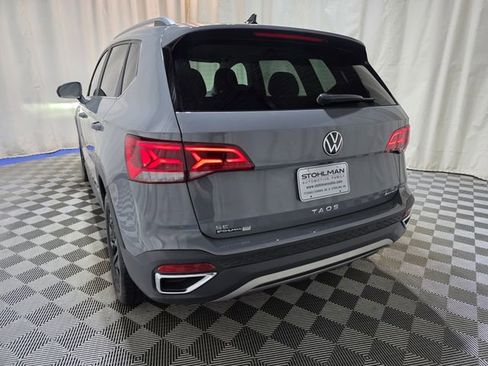 Used 2022 Volkswagen Taos SE AWD/4WD image 6