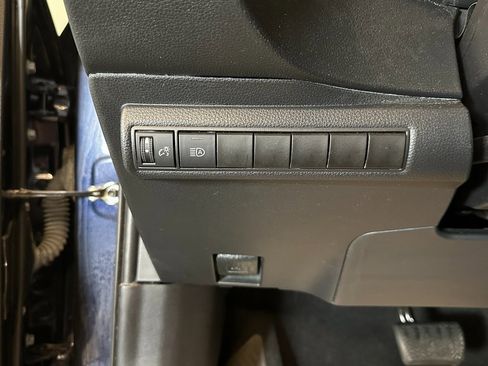 Used 2020 Toyota Corolla SE image 17