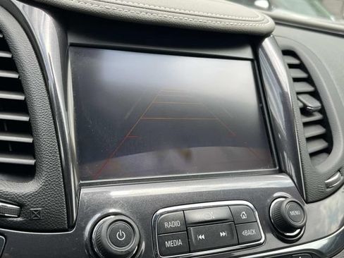 Used 2014 Chevrolet Impala LT w/ Convenience Package FWD image 31