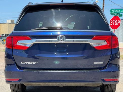 Used 2019 Honda Odyssey Touring image 6