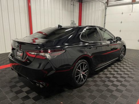 Used 2024 Toyota Camry SE w/ Convenience Package image 4